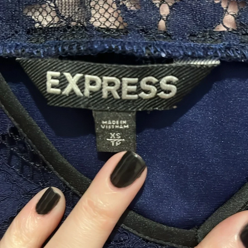 Express Lace Detailed Blouse - Picture 3 of 4